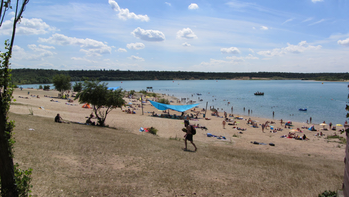 Blick auf den Langener Waldsee in Frankfurt